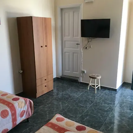 Apartamento Petrosfamily2 Agios Ioannis (Tinos)